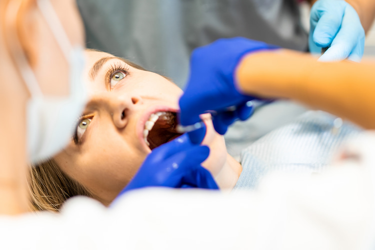 emergency dentist cost

